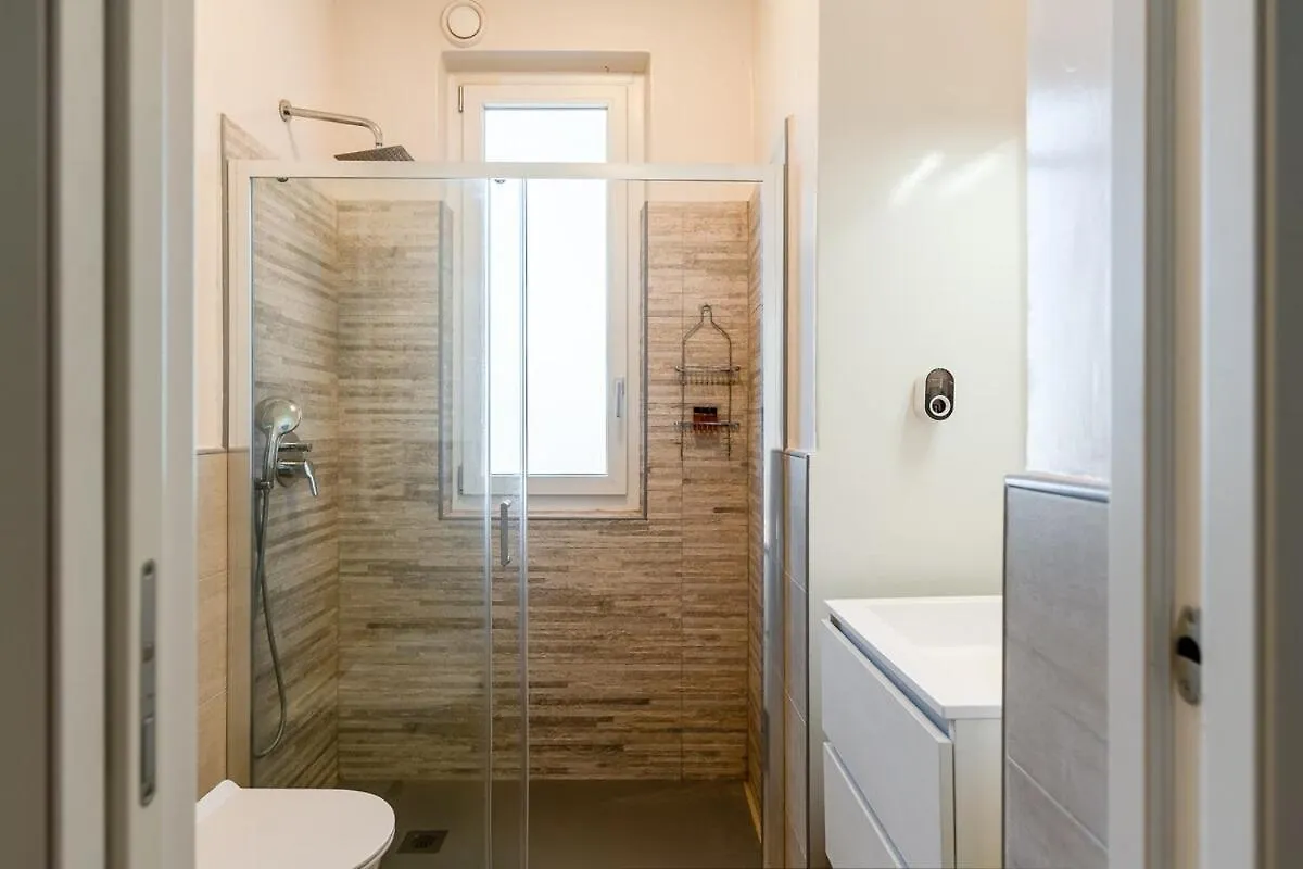 Spacious And Bright Apartment In Porta Vittoria Milano